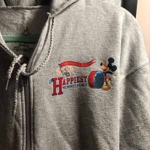 Disneyland Sweatshirt Size M